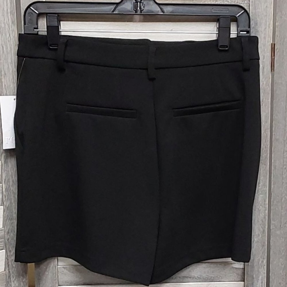 Scuba Stretch Bermuda Short | Redy | 2 - Picture 4 of 9